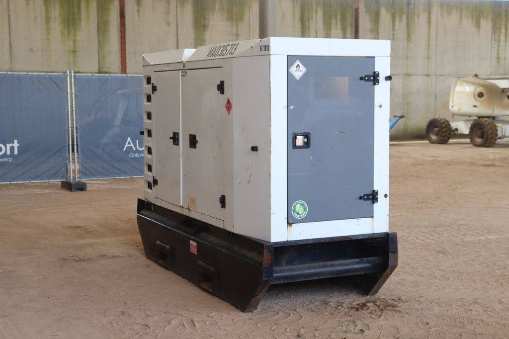 Generator SDMO R110 Diesel 110kVA 2013