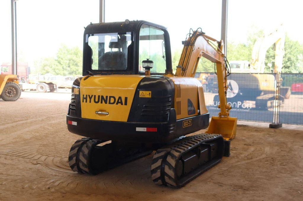Rupsgraafmachine Hyundai R60-7 Diesel 40kW 2013