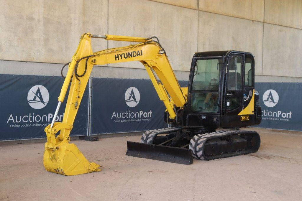 Rupsgraafmachine Hyundai R60-7 Diesel 40kW 2013