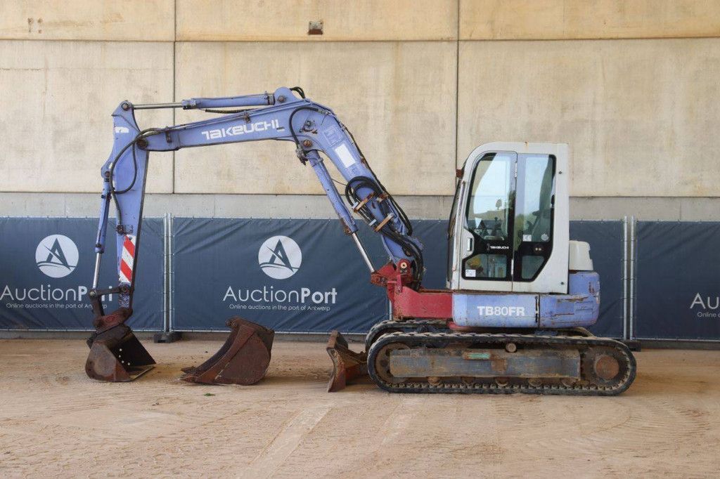 Rupsgraafmachine Takeuchi TB80FR Diesel 41.2kW 2002