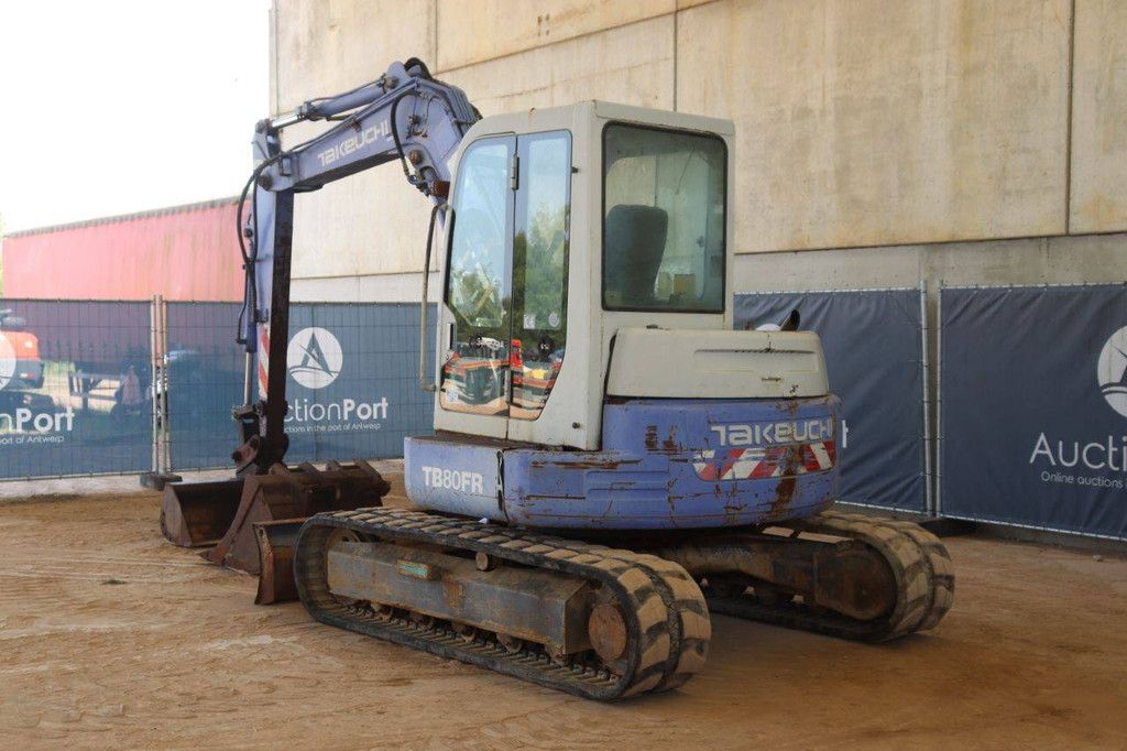 Rupsgraafmachine Takeuchi TB80FR Diesel 41.2kW 2002