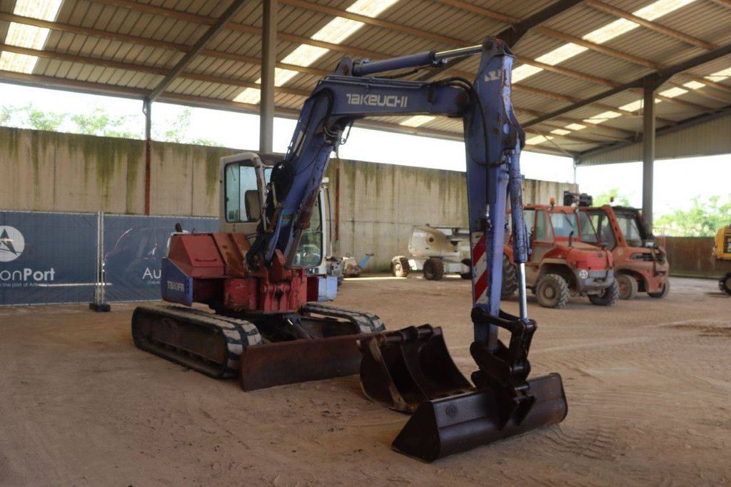 Rupsgraafmachine Takeuchi TB80FR Diesel 41.2kW 2002