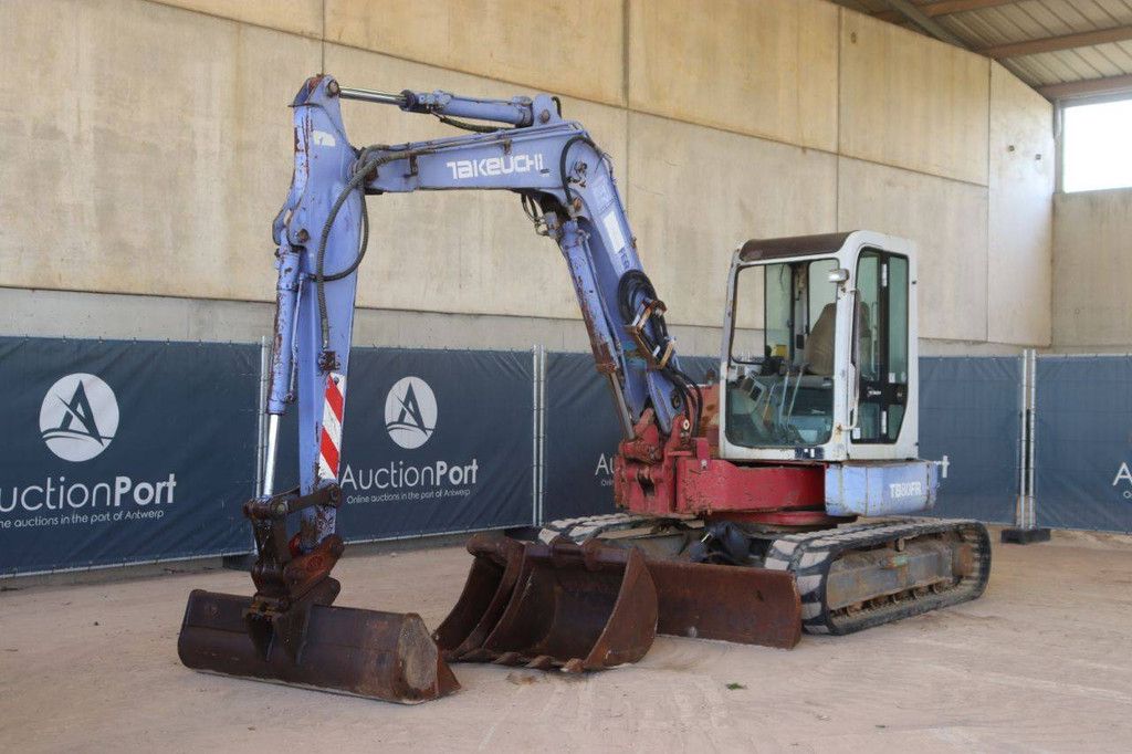 Rupsgraafmachine Takeuchi TB80FR Diesel 41.2kW 2002