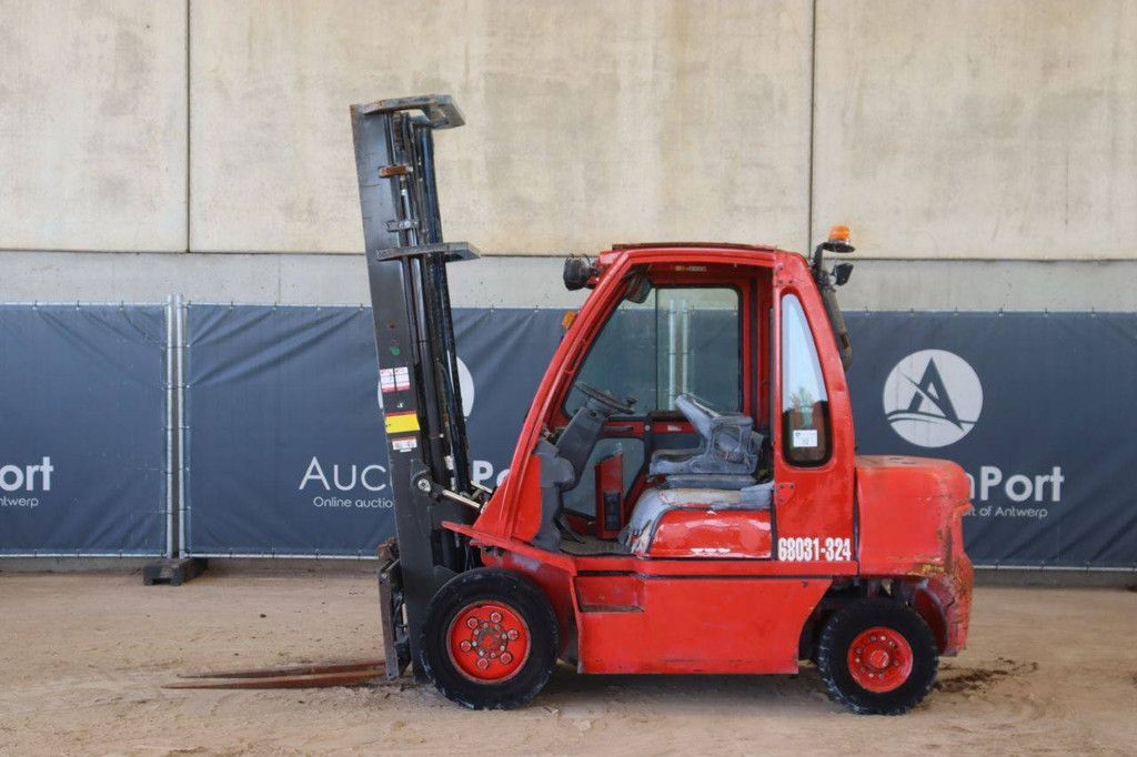 Forklift Nissan UG1D2A30LQ Diesel 3000kg 6m 2012