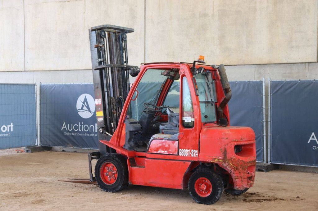 Forklift Nissan UG1D2A30LQ Diesel 3000kg 6m 2012