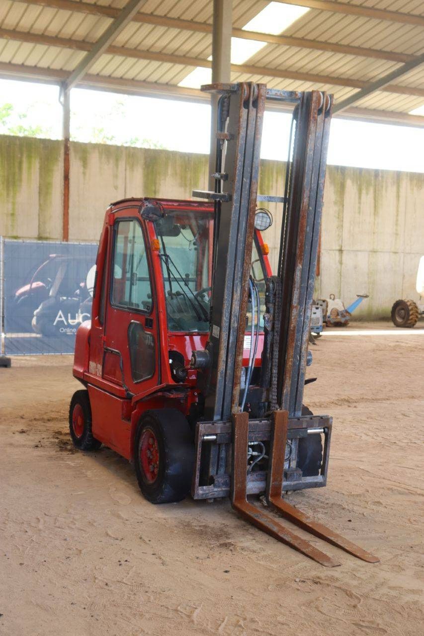 Forklift Nissan UG1D2A30LQ Diesel 3000kg 6m 2012