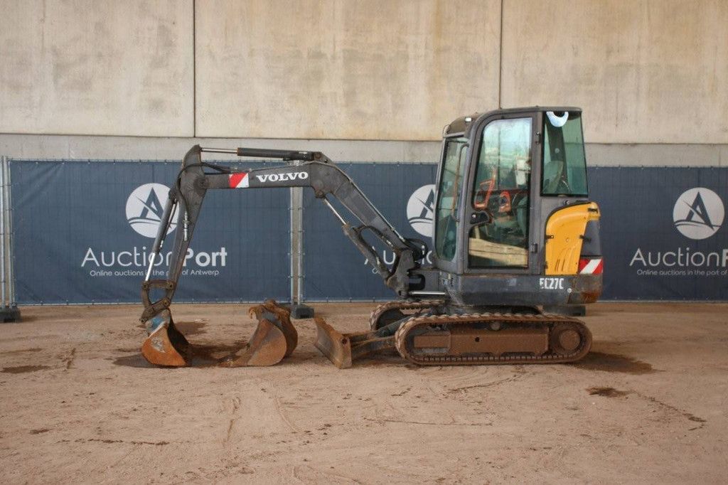Rupsgraafmachine Volvo EC27C Diesel 2013