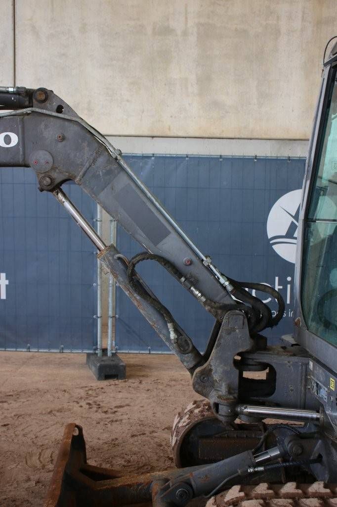 Rupsgraafmachine Volvo EC27C Diesel 2013