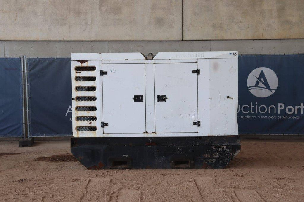 Generator SDMO R90 Diesel