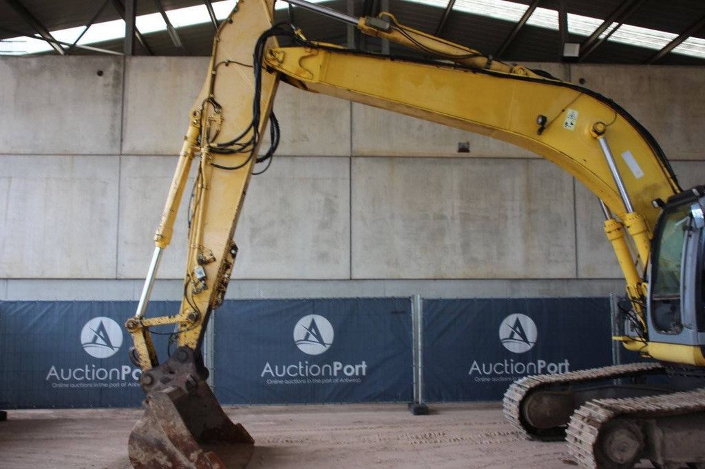 Rupsgraafmachine New Holland E265 Diesel 2007