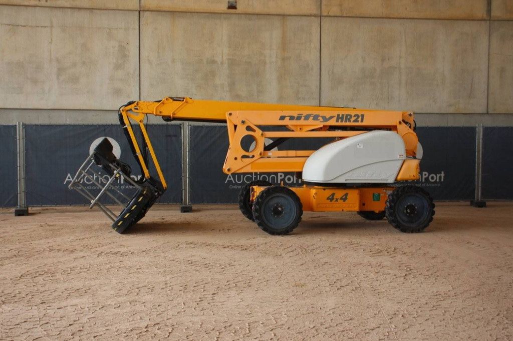 Niftylift HR21 D 4X4 Diesel 20.8m Articulated Boom Lift 2015