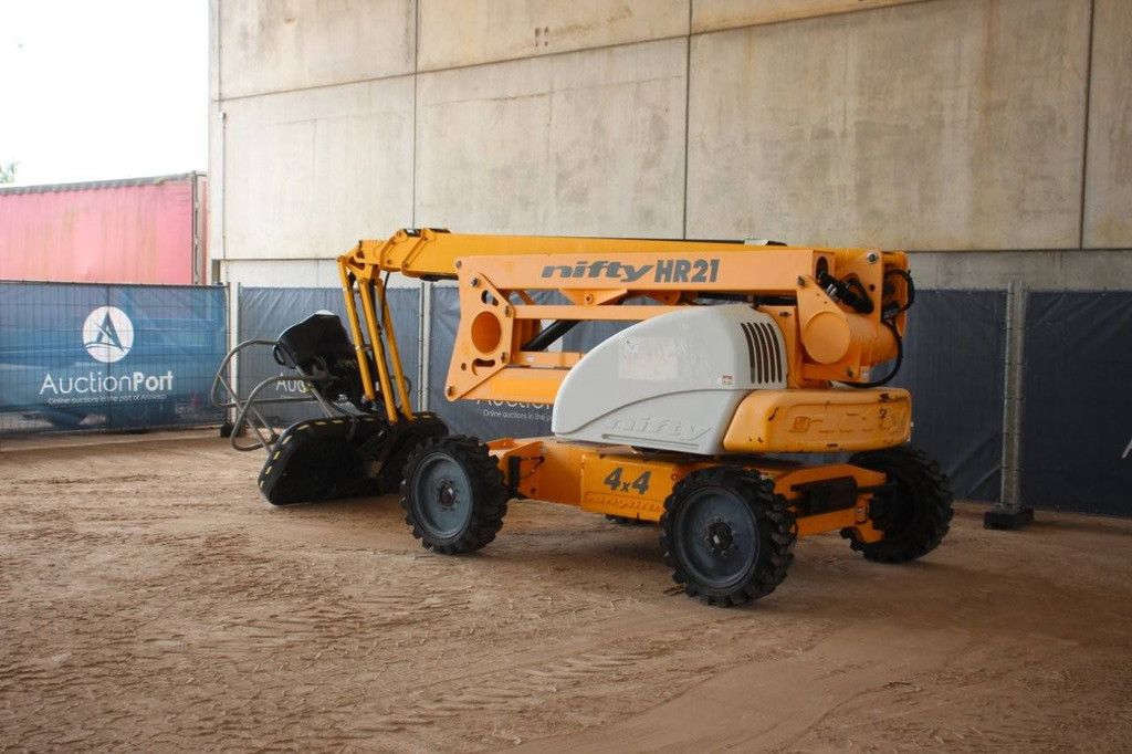 Niftylift HR21 D 4X4 Diesel 20.8m Articulated Boom Lift 2015