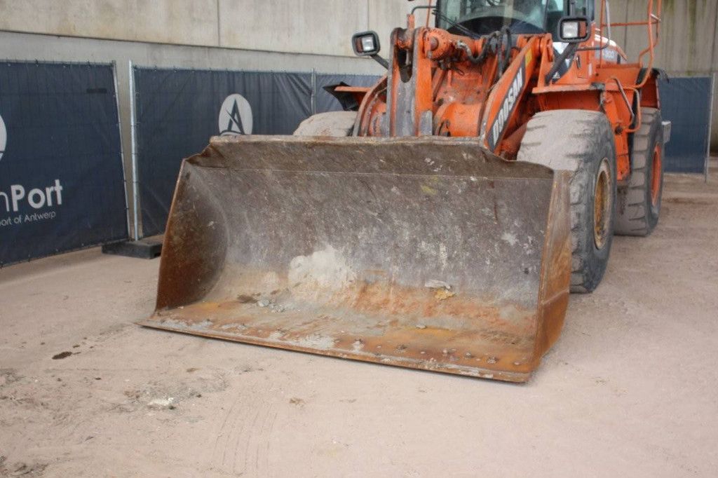 Wheel loader Doosan DL300 Series III Diesel 2014