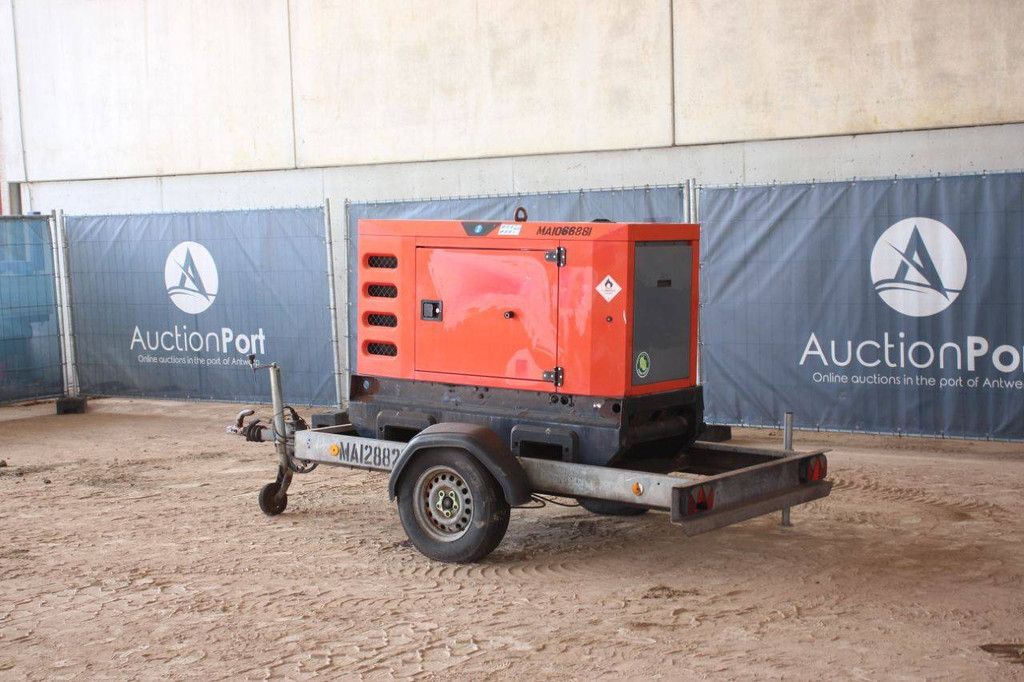 Trailer SDMO R22 2014
