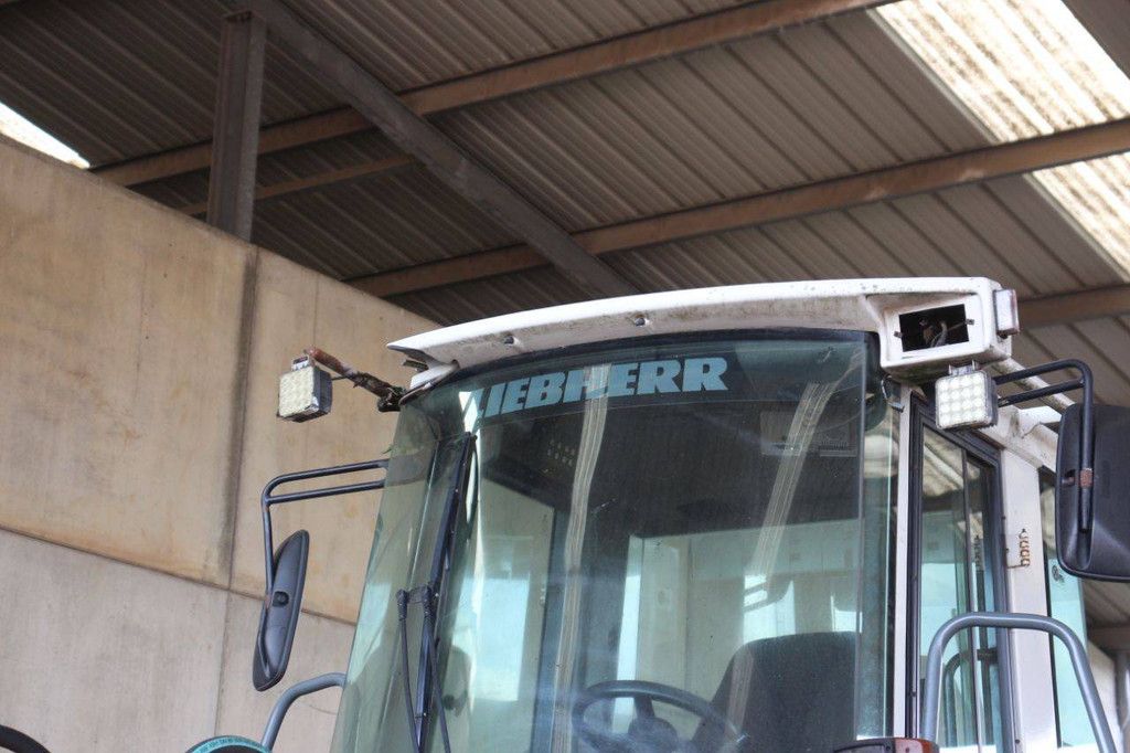 Wiellader Liebherr L564 Diesel 2004