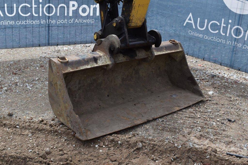 Raupenbagger Komatsu PC138US-8 Diesel