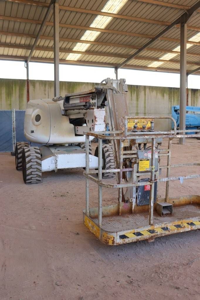 Knikarmhoogwerker Haulotte HA16SPX Diesel 16.0m 2006