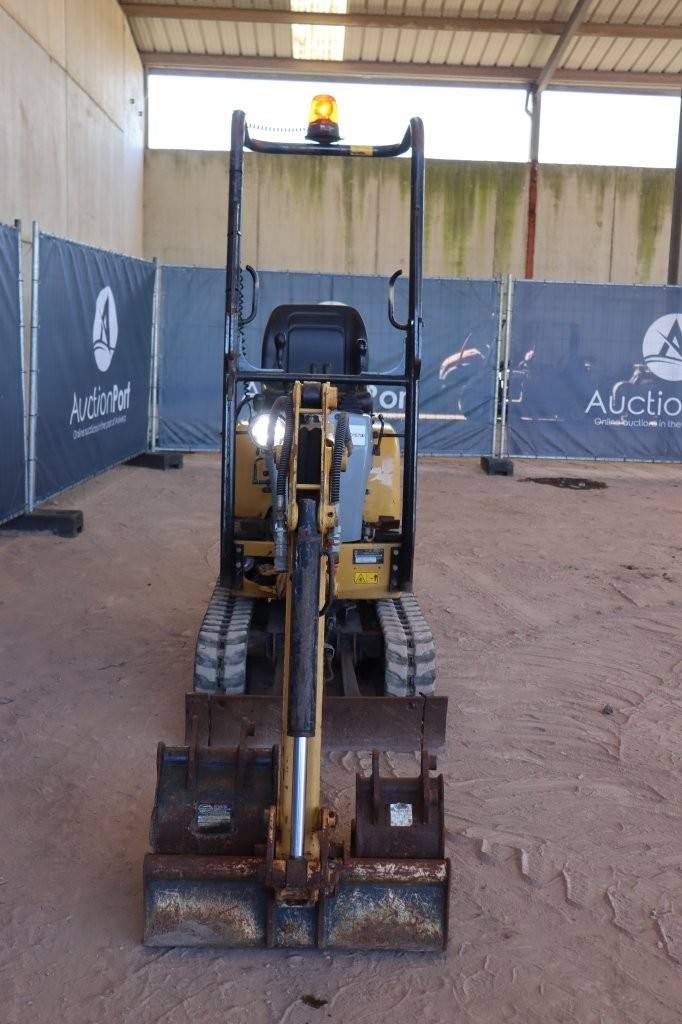 Minibagger Caterpillar 300.9D Diesel 2015