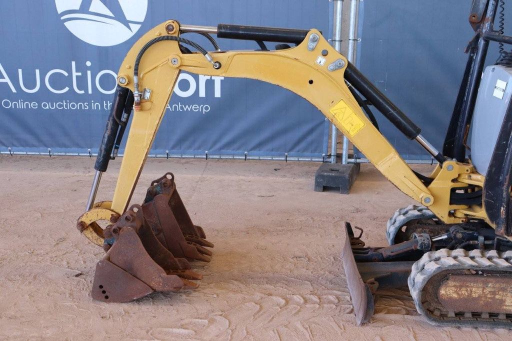 Minibagger Caterpillar 300.9D Diesel 2015