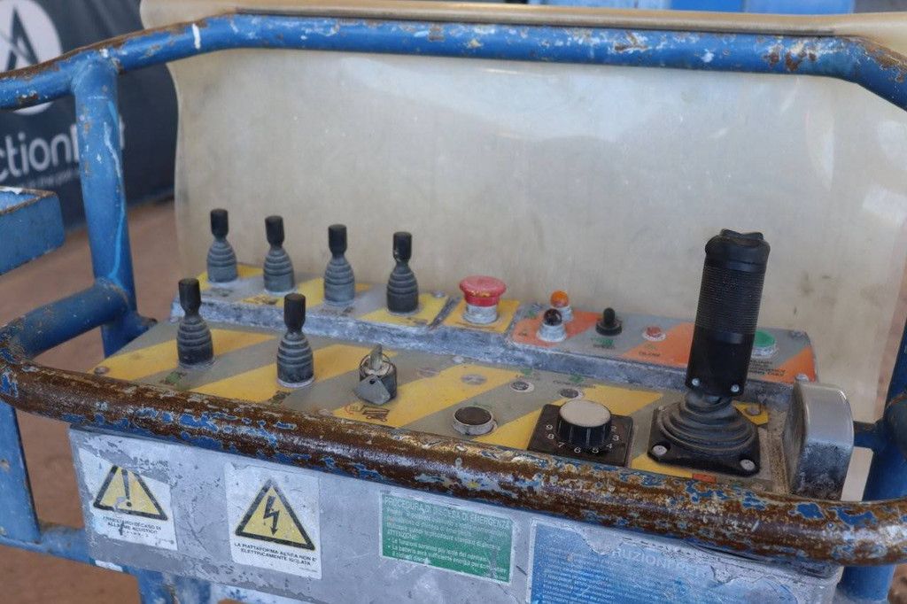 Gelenkteleskoparbeitsbühne Upright AB62RT Diesel 18,9 m 2000