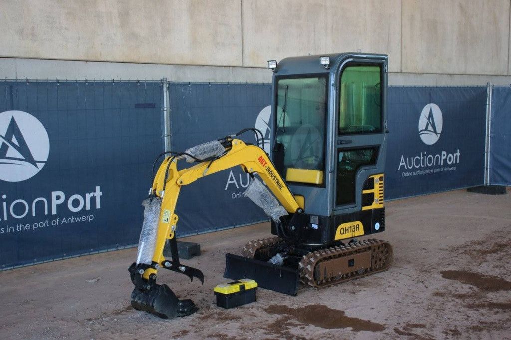 Minigraver AGT Industrial QH13R Benzine 2024 Nieuw