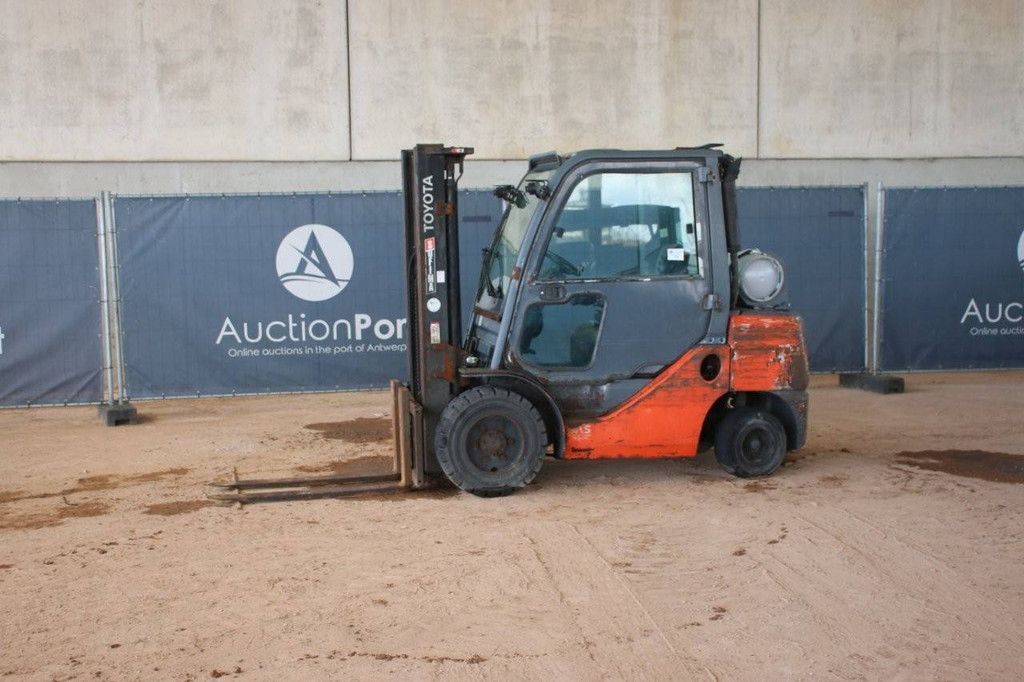 Heftruck Toyota 06686GF30 LPG 3000kg 3.3m 2017