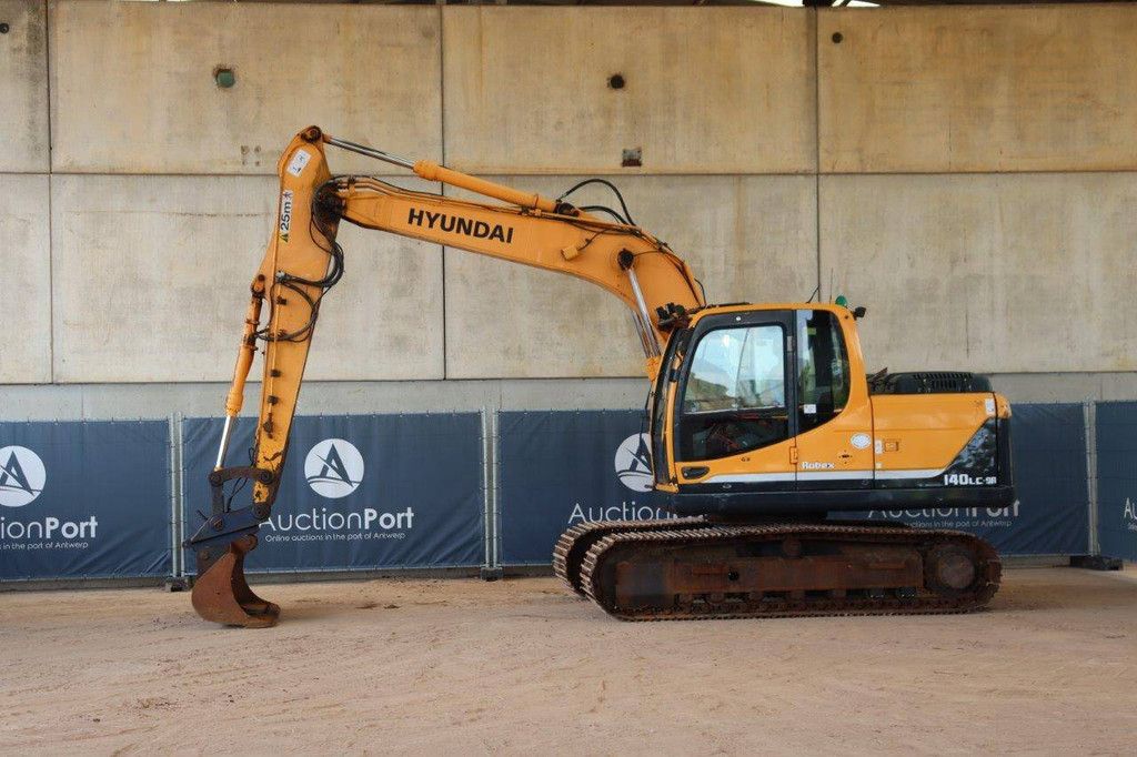 Raupenbagger Hyundai Robex 140LC-9A Diesel 115 PS 2013