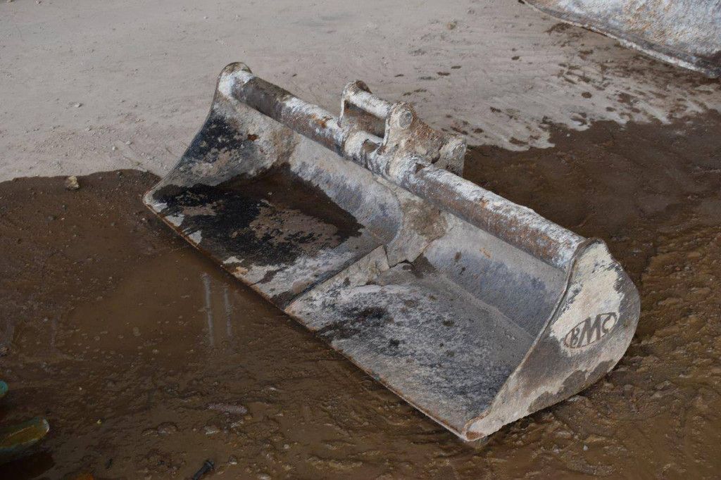 Rupsgraafmachine IHI 60NS Diesel