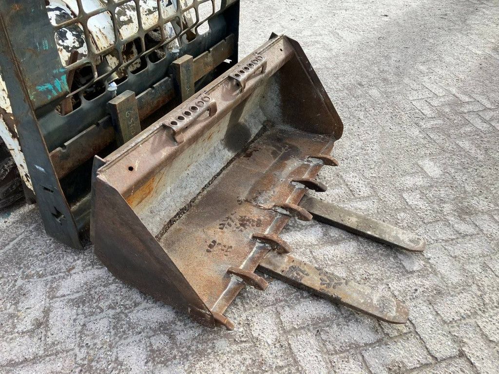 Skid steer loader Bobcat 553 Diesel