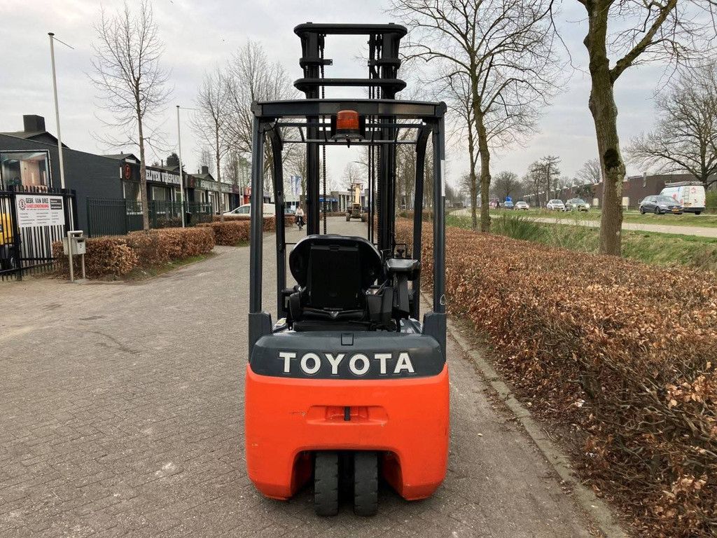 Toyota 8FBE15T Electric Forklift