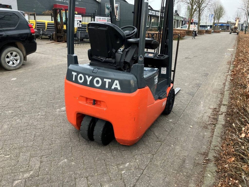 Toyota 8FBE15T Electric Forklift