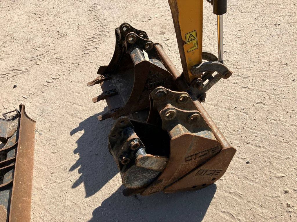 Minigraver JCB 16C-1 T3 Diesel 12.2kW 2020