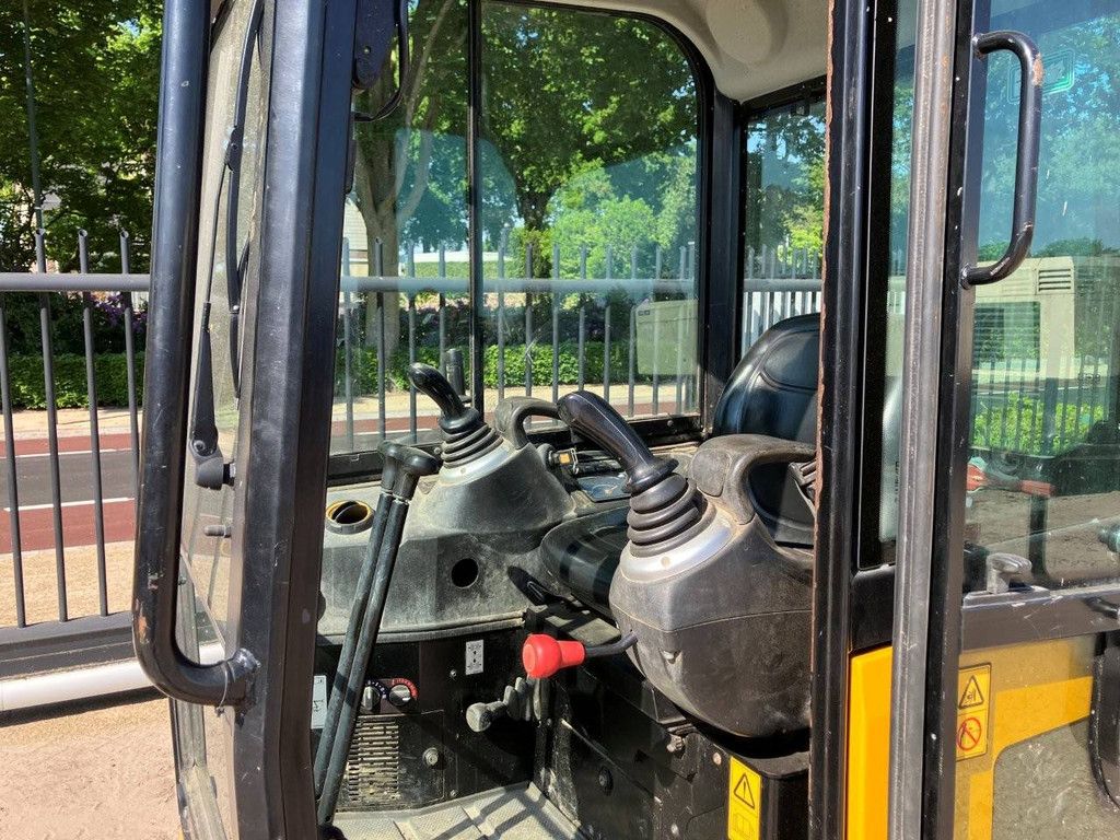 Minigraver JCB 16C-1 T3 Diesel 12.2kW 2020