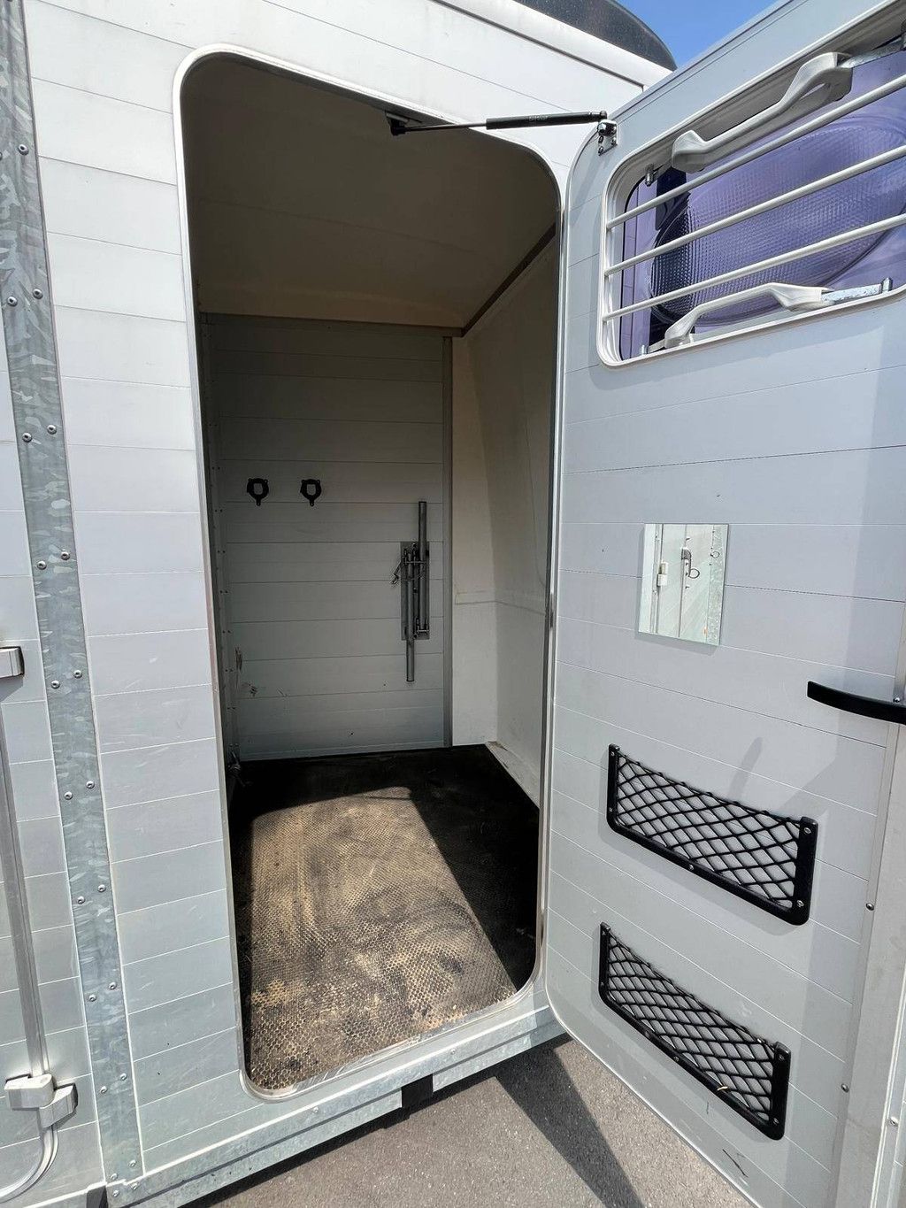 Horse trailer Humbaur NOTOS Plus 2017