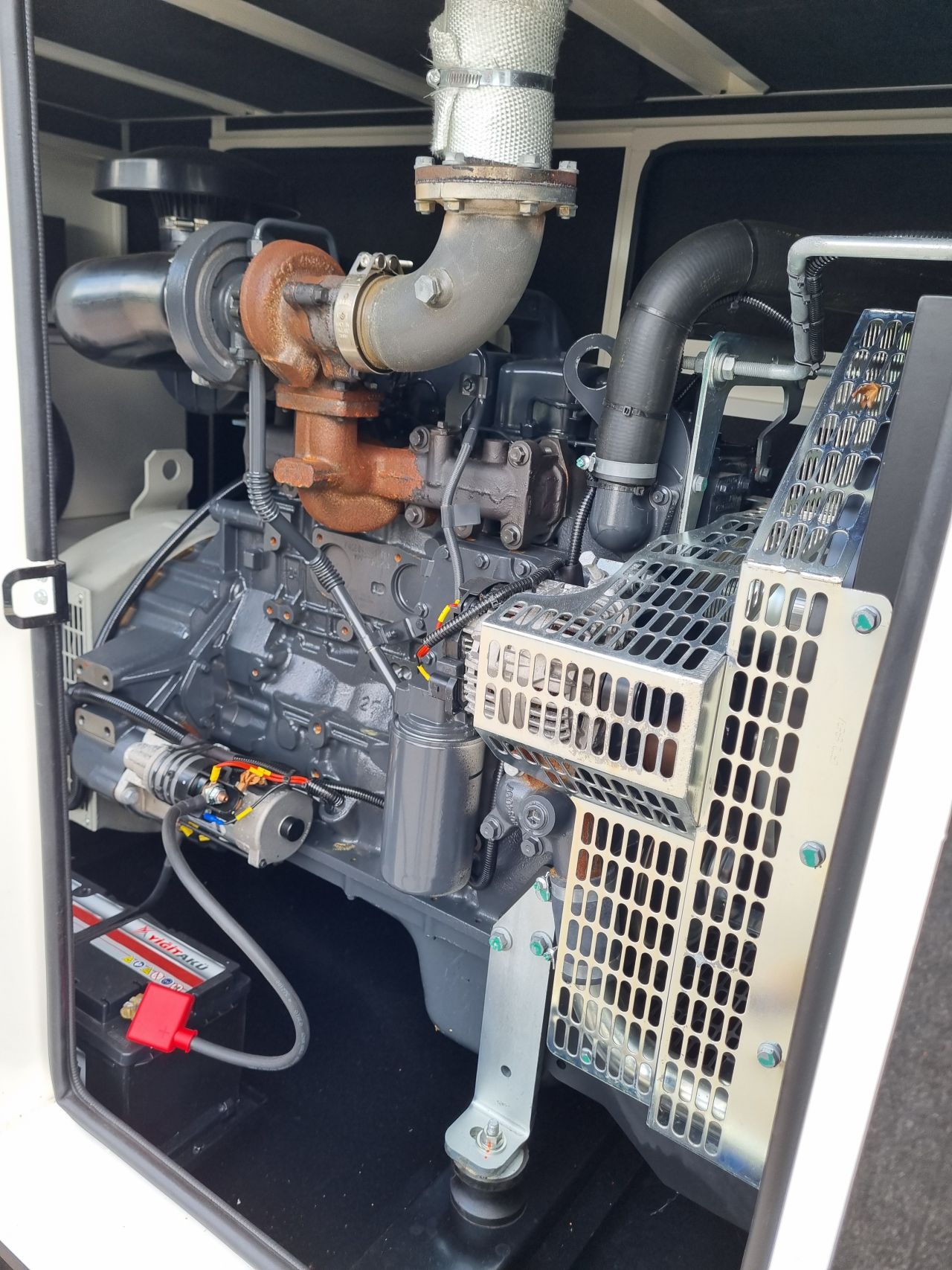 Iveco FPT Stamford 80 KVA aggregaat generator noodstroom