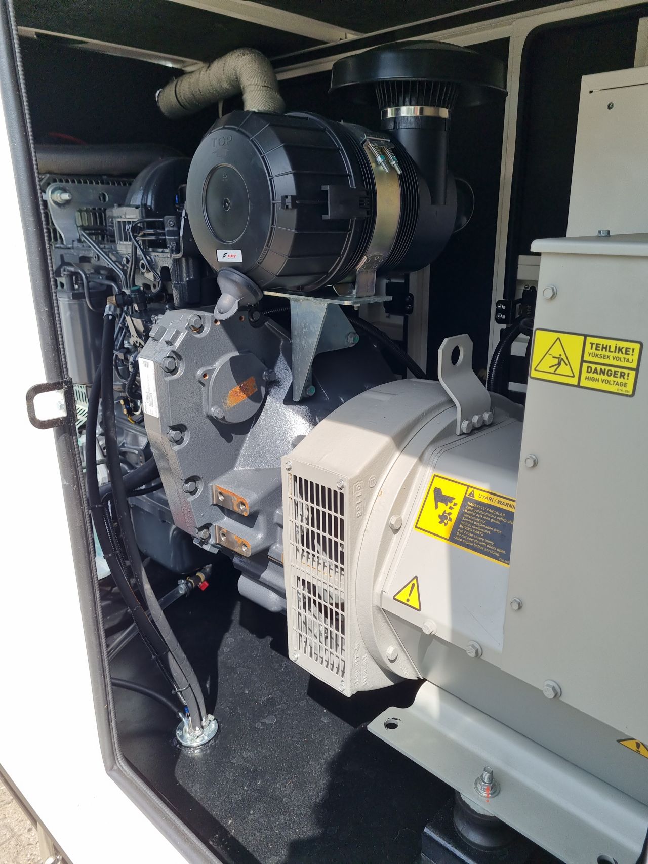 Iveco FPT Stamford 80 KVA aggregaat generator noodstroom