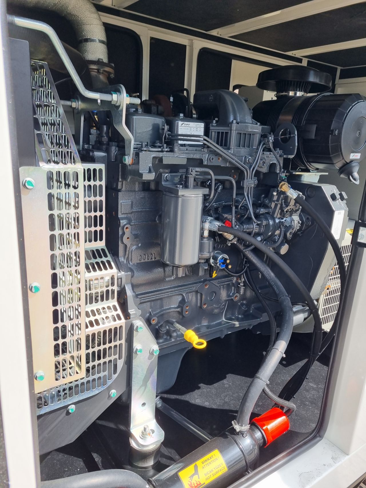 Iveco FPT Stamford 80 KVA aggregaat generator noodstroom