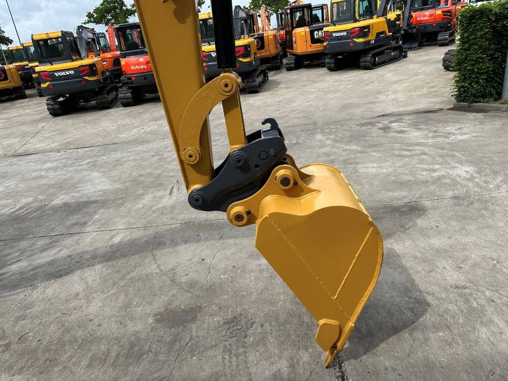 Rupsgraafmachine Caterpillar 305.5E2 Diesel 2018