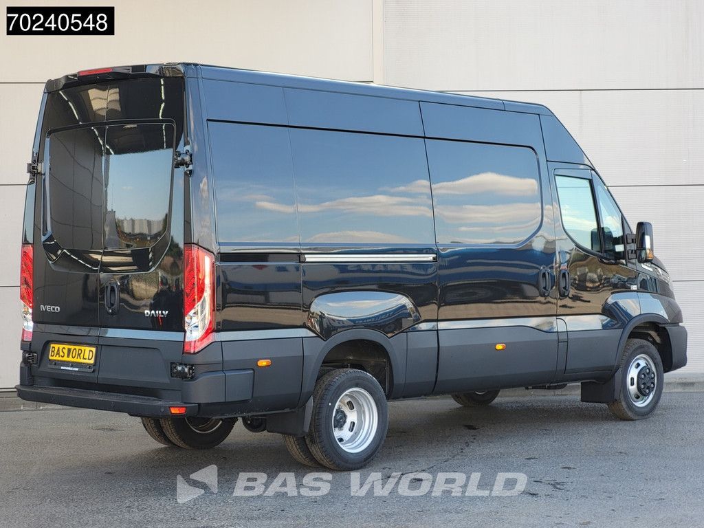 Iveco Daily 35C21 3.0L Automaat 210PK L2H2 Dubbellucht 3,5t Trekgewicht LED ACC Navi Airco Camera Euro6 L2 12m3 A/C