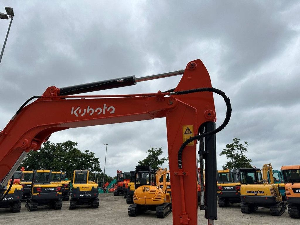 Rupsgraafmachine Kubota KX155-3SZ Diesel 2012
