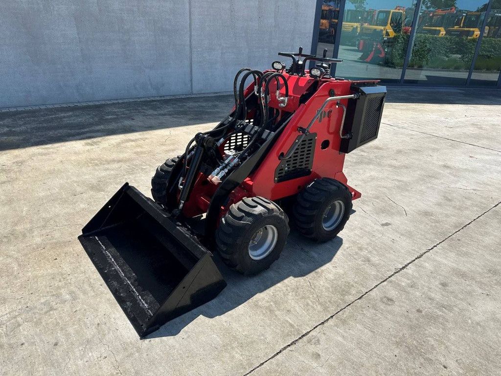Kompaktlader JPC HT320 Benzin 13,5 PS 2024