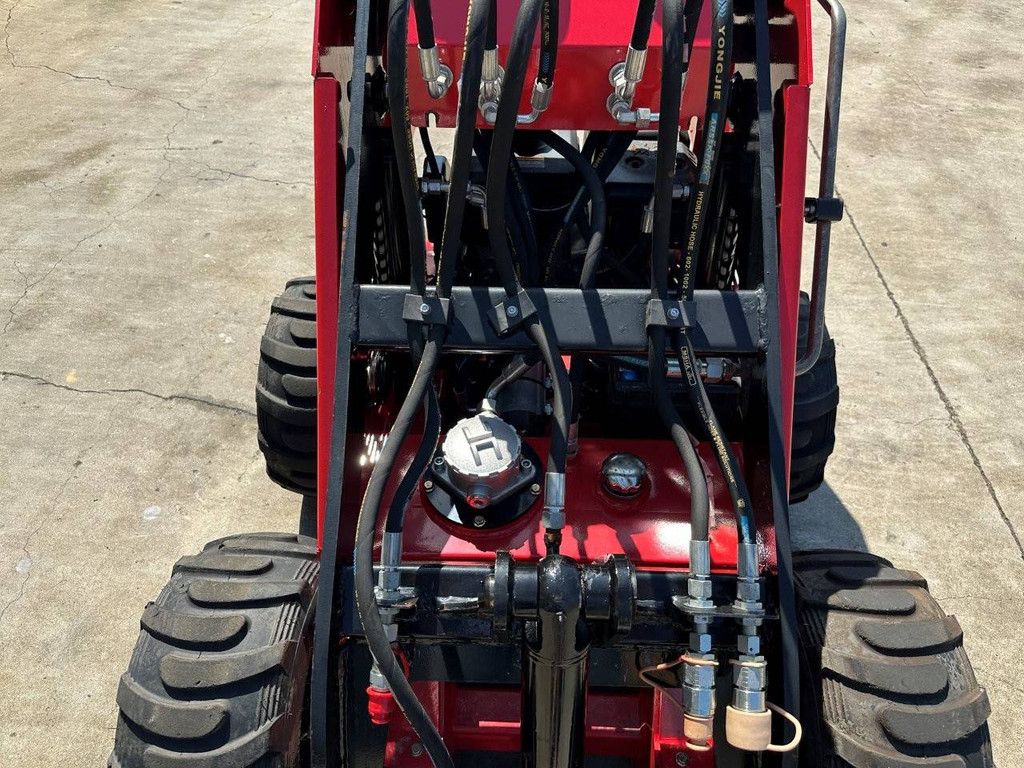 Kompaktlader JPC HT320 Benzin 13,5 PS 2024