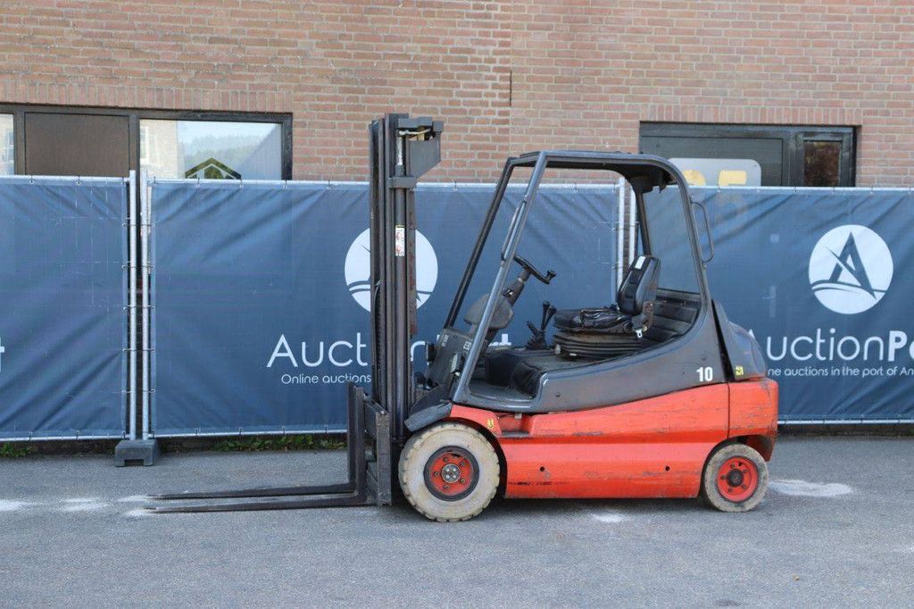 Gabelstapler Linde E30-01 Elektro 3000kg 3,3m 1995