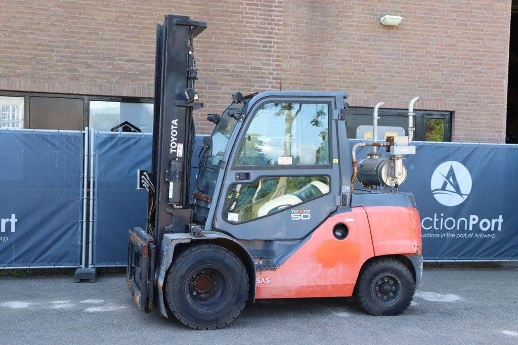 Gabelstapler Toyota 40-8FD50N Treibgas 5000kg 4,5m 2016