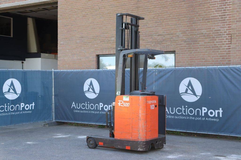 Schubmaststapler Toyota 6FBRS10 Elektro 800kg 5,0m 1996
