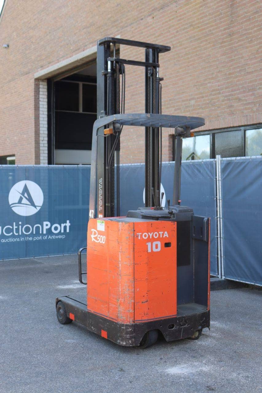 Schubmaststapler Toyota 6FBRS10 Elektro 800kg 5,0m 1996