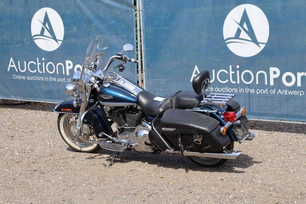 Harley-Davidson Road King Gasoline