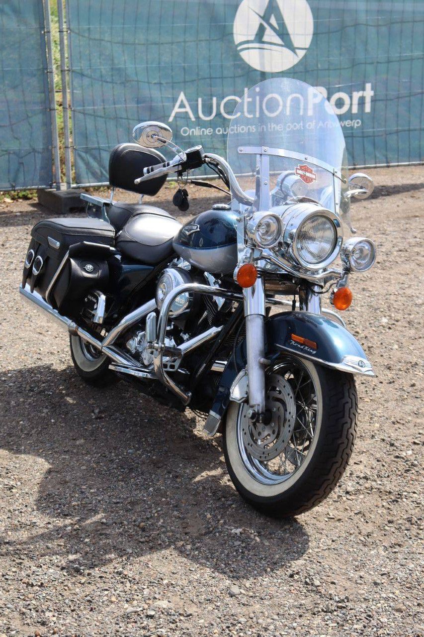 Harley-Davidson Road King Gasoline