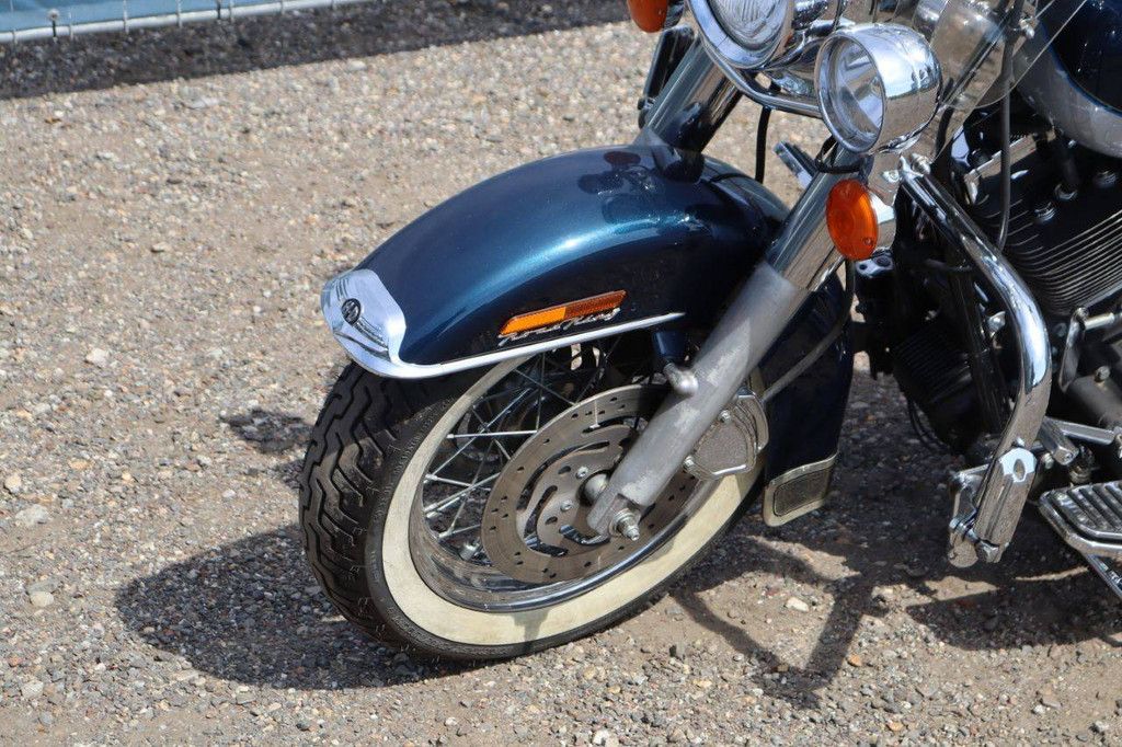 Harley-Davidson Road King Gasoline