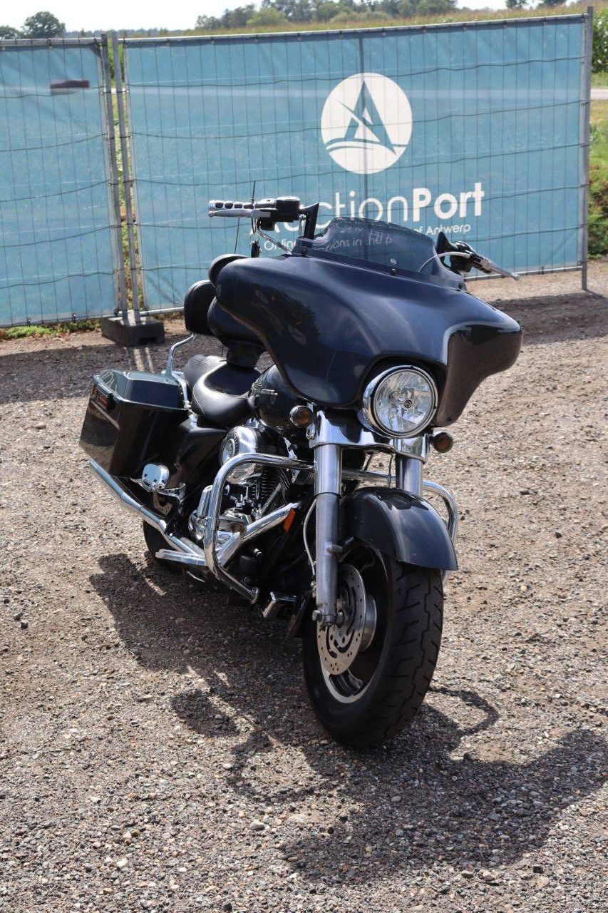 Harley-Davidson FLHX Street Glide Benzine 82pk 2007
